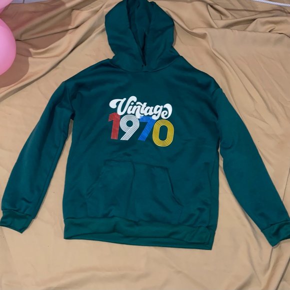 Women's Jackets, Hoodies, and Cardigans (med,large,xl) - Picture 5 of 10